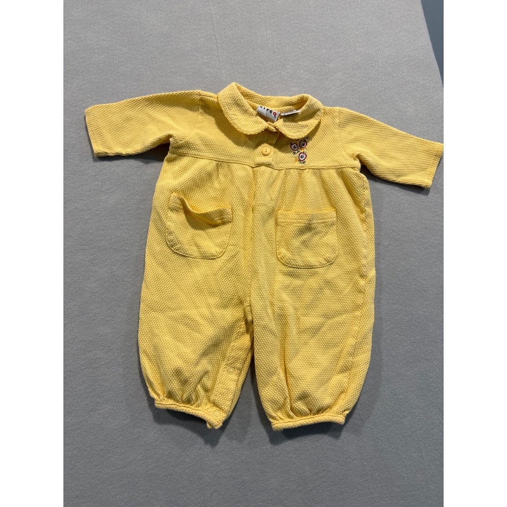 Circo Baby Yellow Waffle Knit Embroidered Apple Romper Peter Pan Collar 3-6M